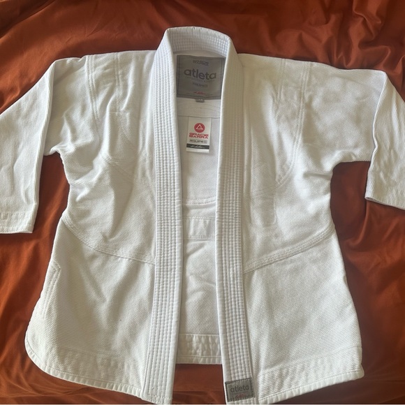 Kids Gracie Barra brand competition weight Kimono, top only. Size Y3 - Picture 2 of 4